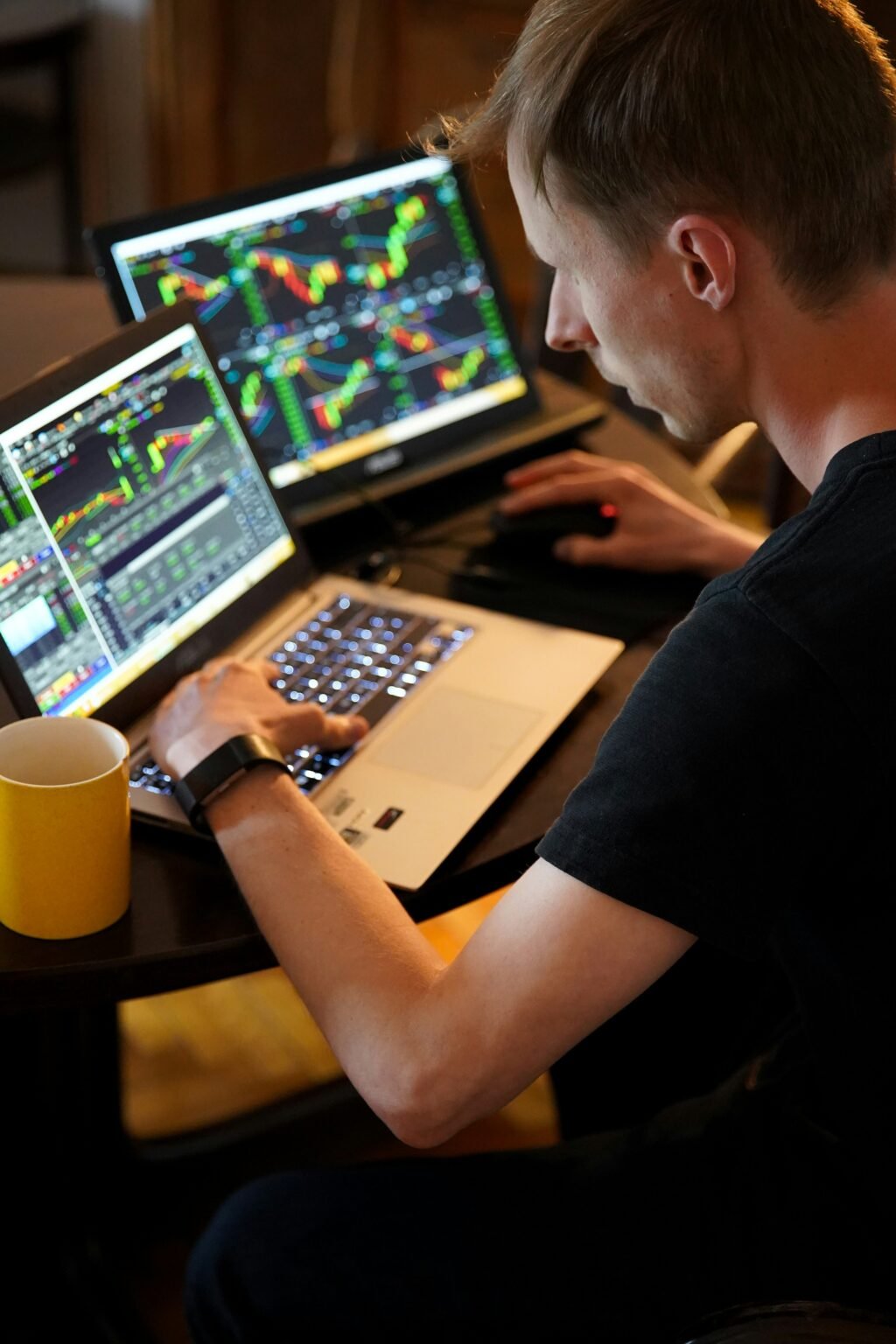 Rising stocks 2025 surge March—GLHR Investing