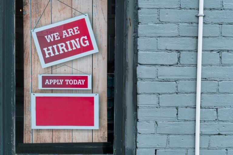 Best sales jobs for young people in 2025 analysis by GLHR Investing