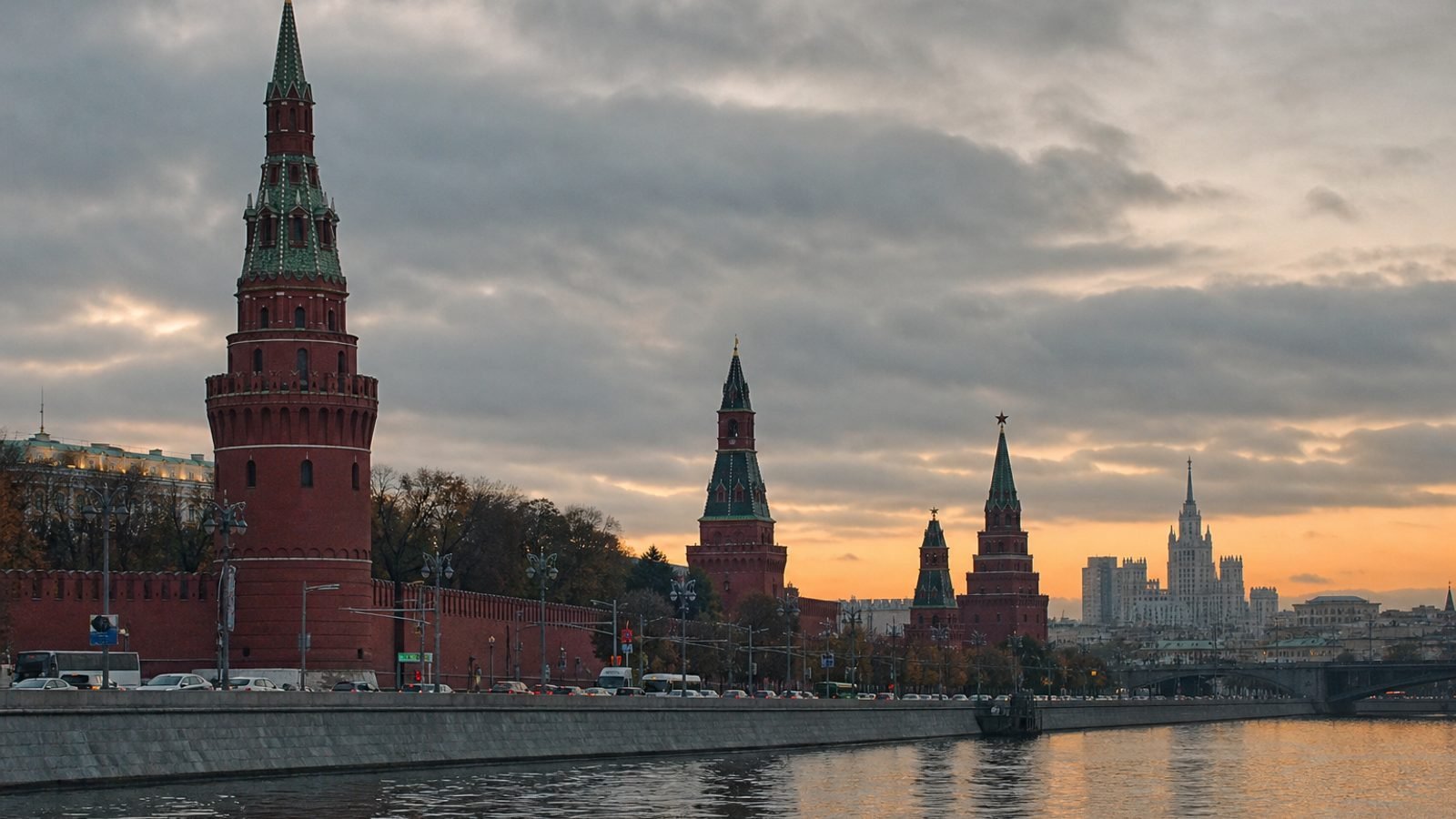 Kremlin towers and the Moscow river at dawn